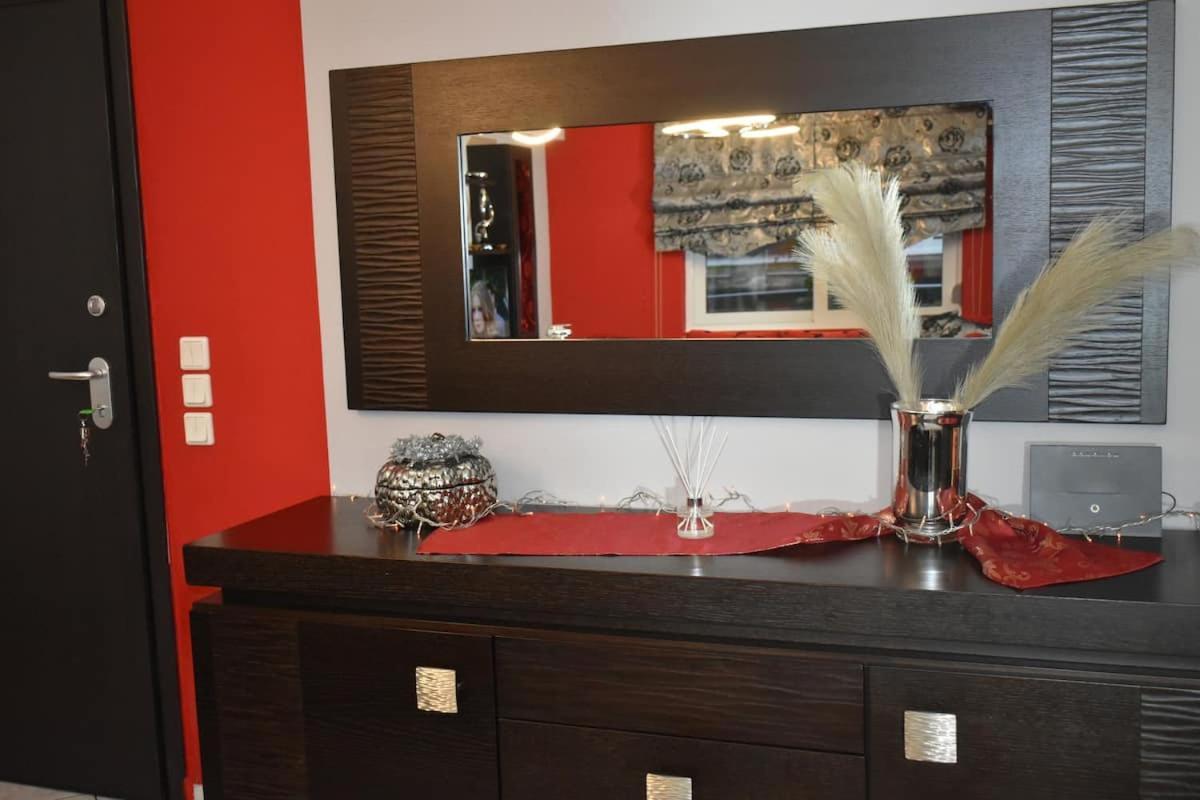 Apartment The Red House δίπλα στον μύλο των ξωτικών *